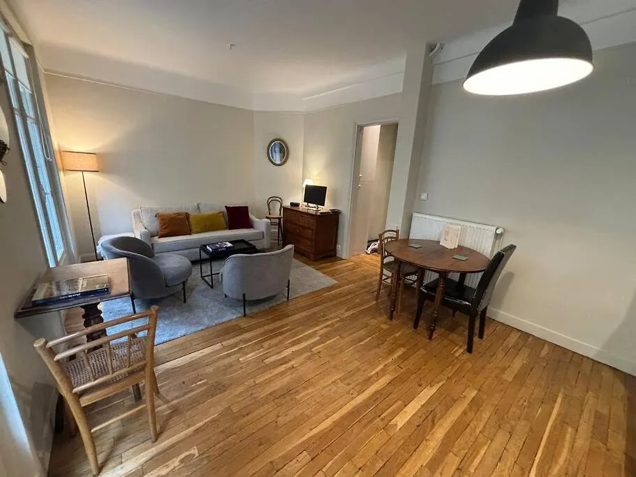 Elegance Parisienne Pour 4 Personnes Apartman 0*,  Franciaország
